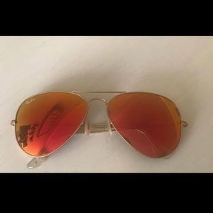 Orange reflection ray bans!